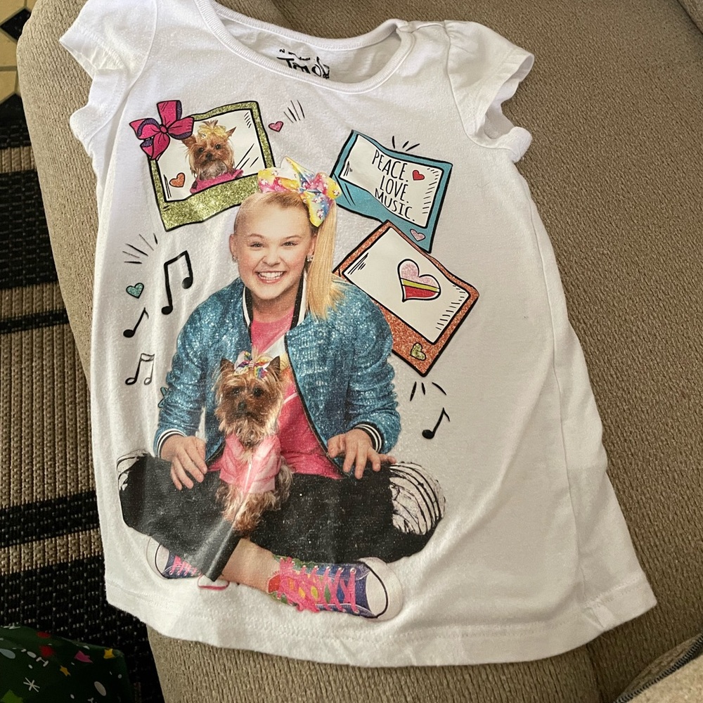 JoJo Tee Shirt